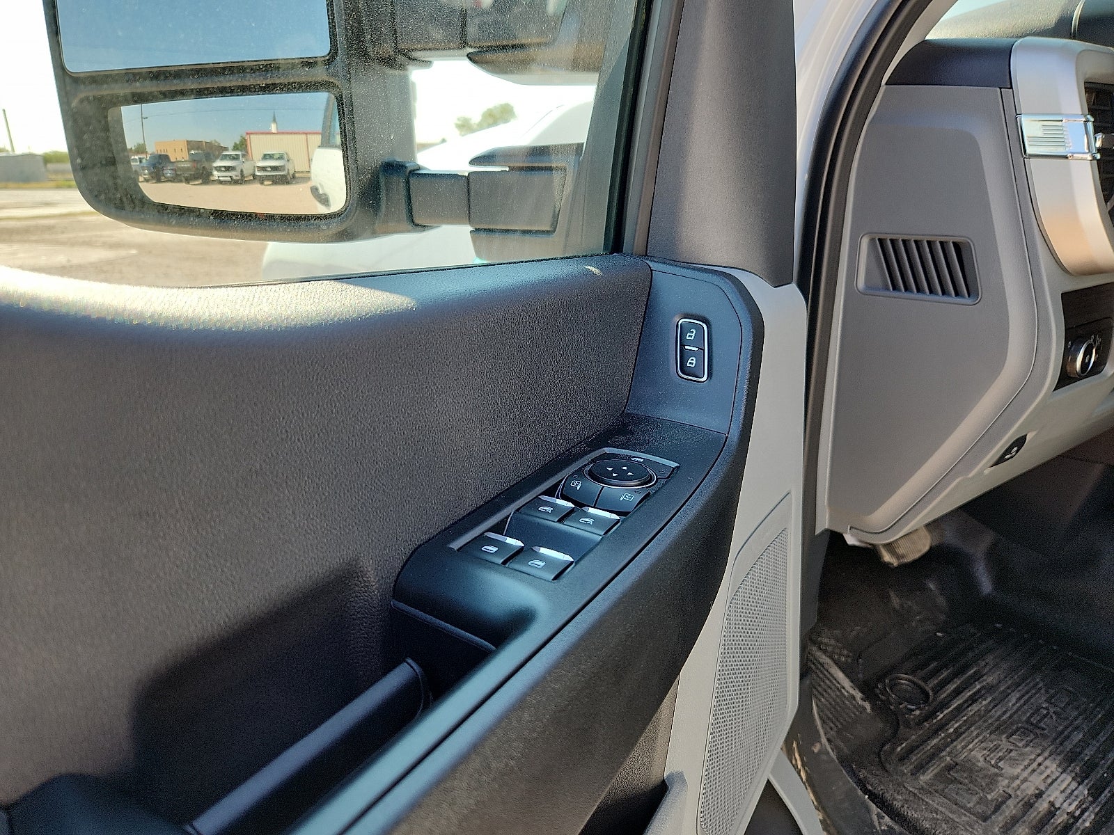 2026 Ford F-550SD XL