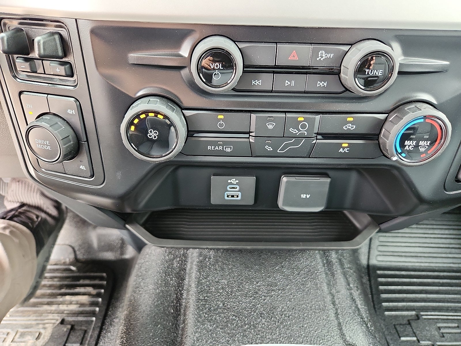 2026 Ford F-550SD XL