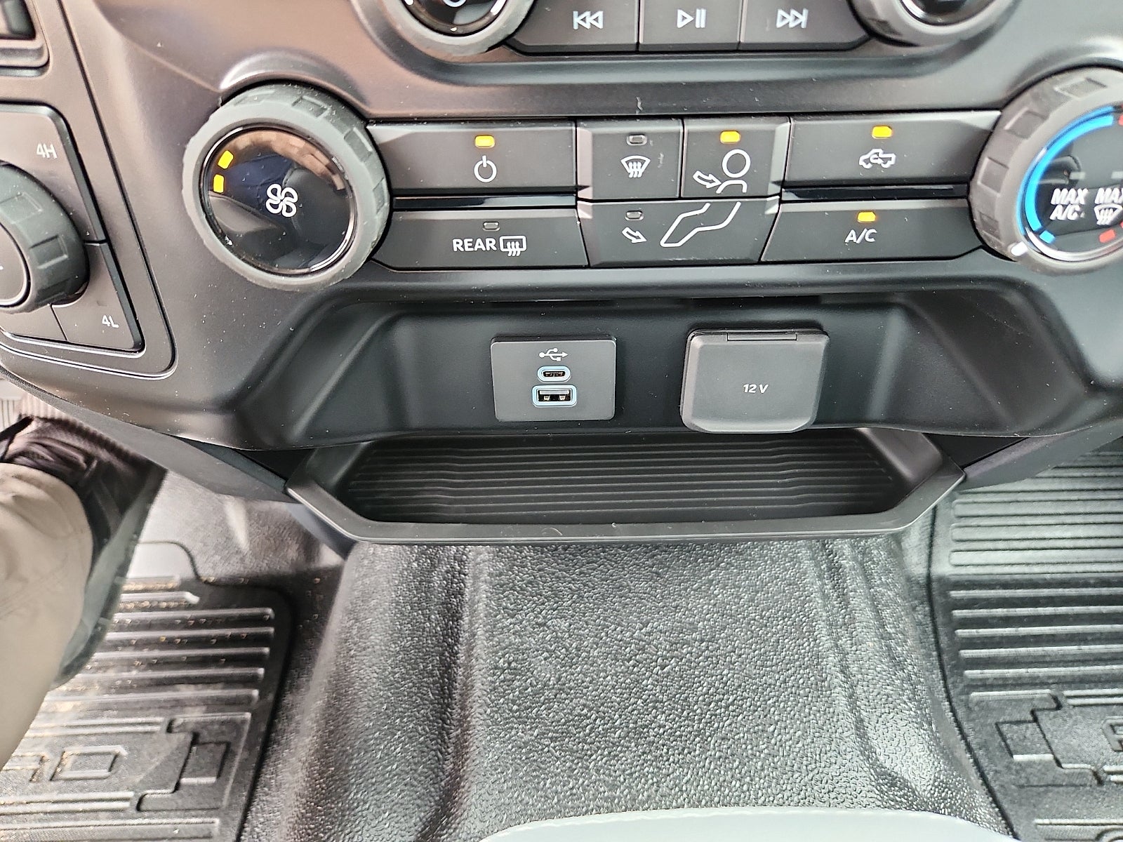 2026 Ford F-550SD XL