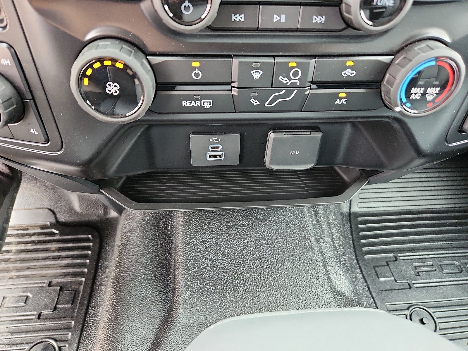 2026 Ford F-550SD XL