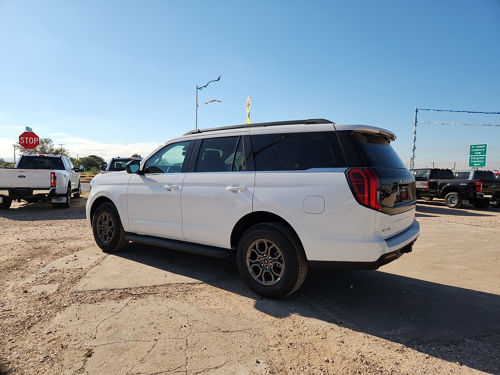 2025 Ford Expedition Active