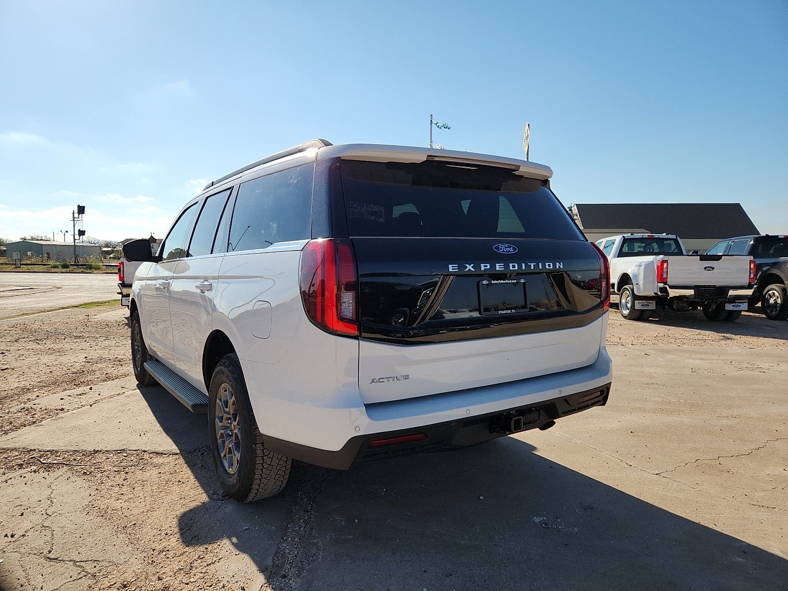 2025 Ford Expedition Active