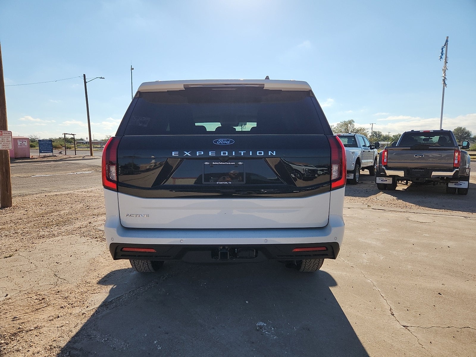 2025 Ford Expedition Active