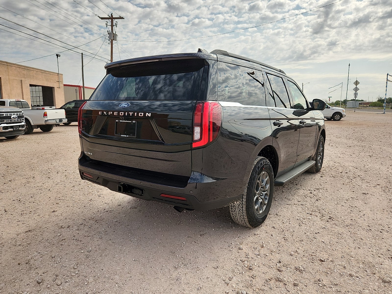 2026 Ford Expedition Active