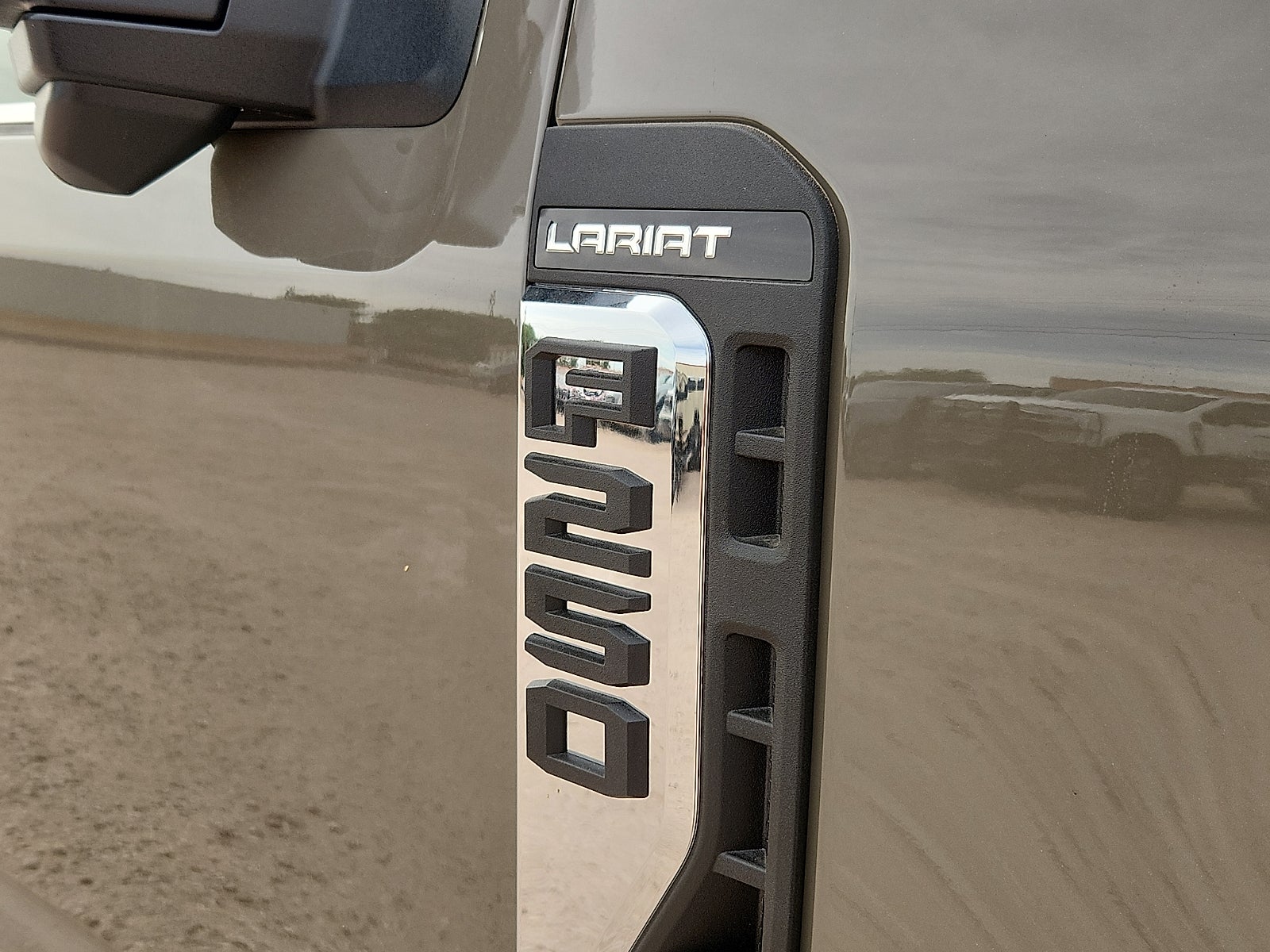 2026 Ford Super Duty LARIAT