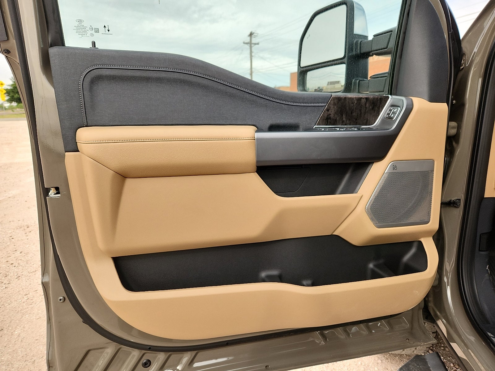 2026 Ford Super Duty LARIAT