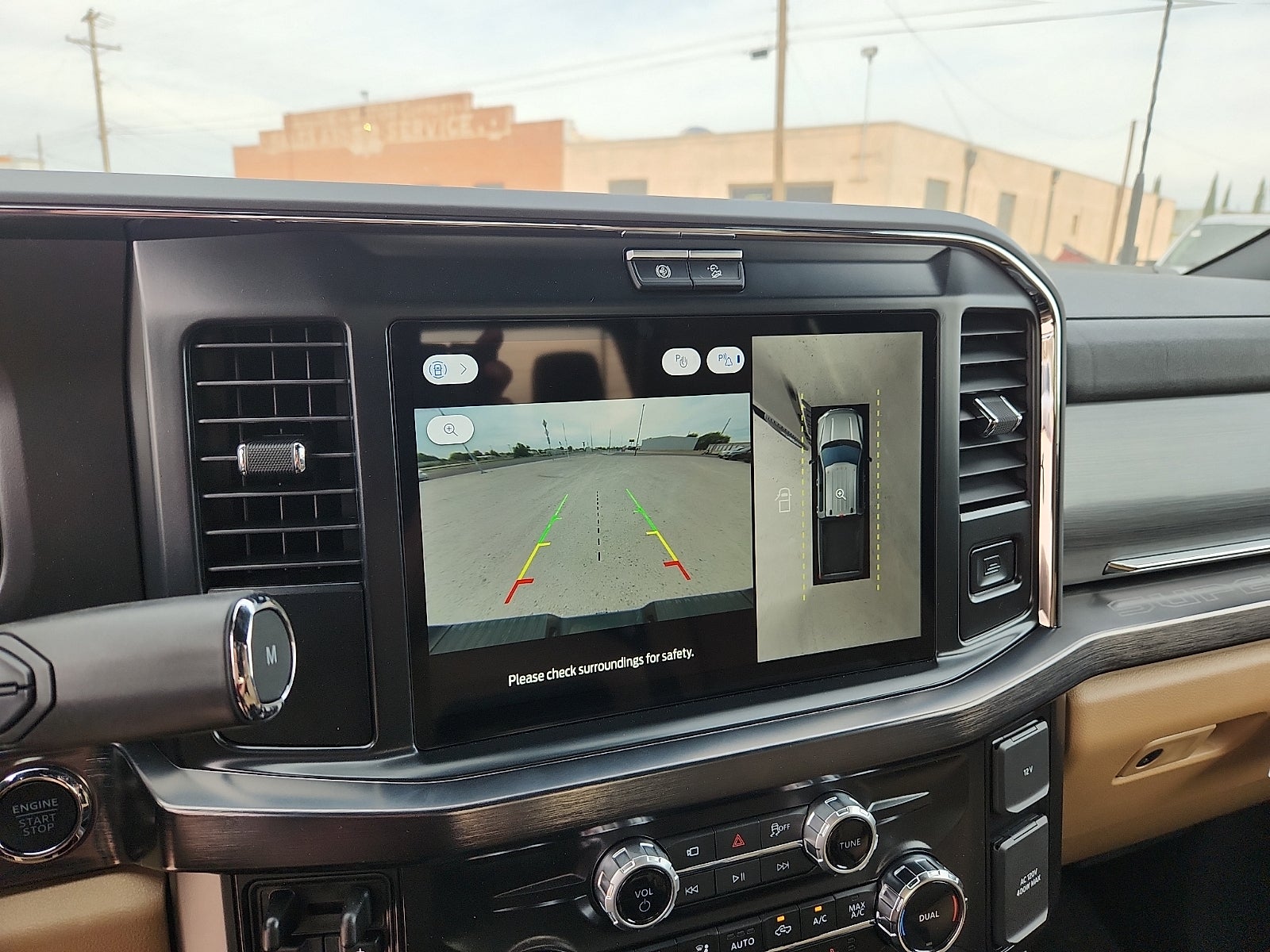 2026 Ford Super Duty LARIAT