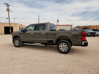 2026 Ford Super Duty LARIAT