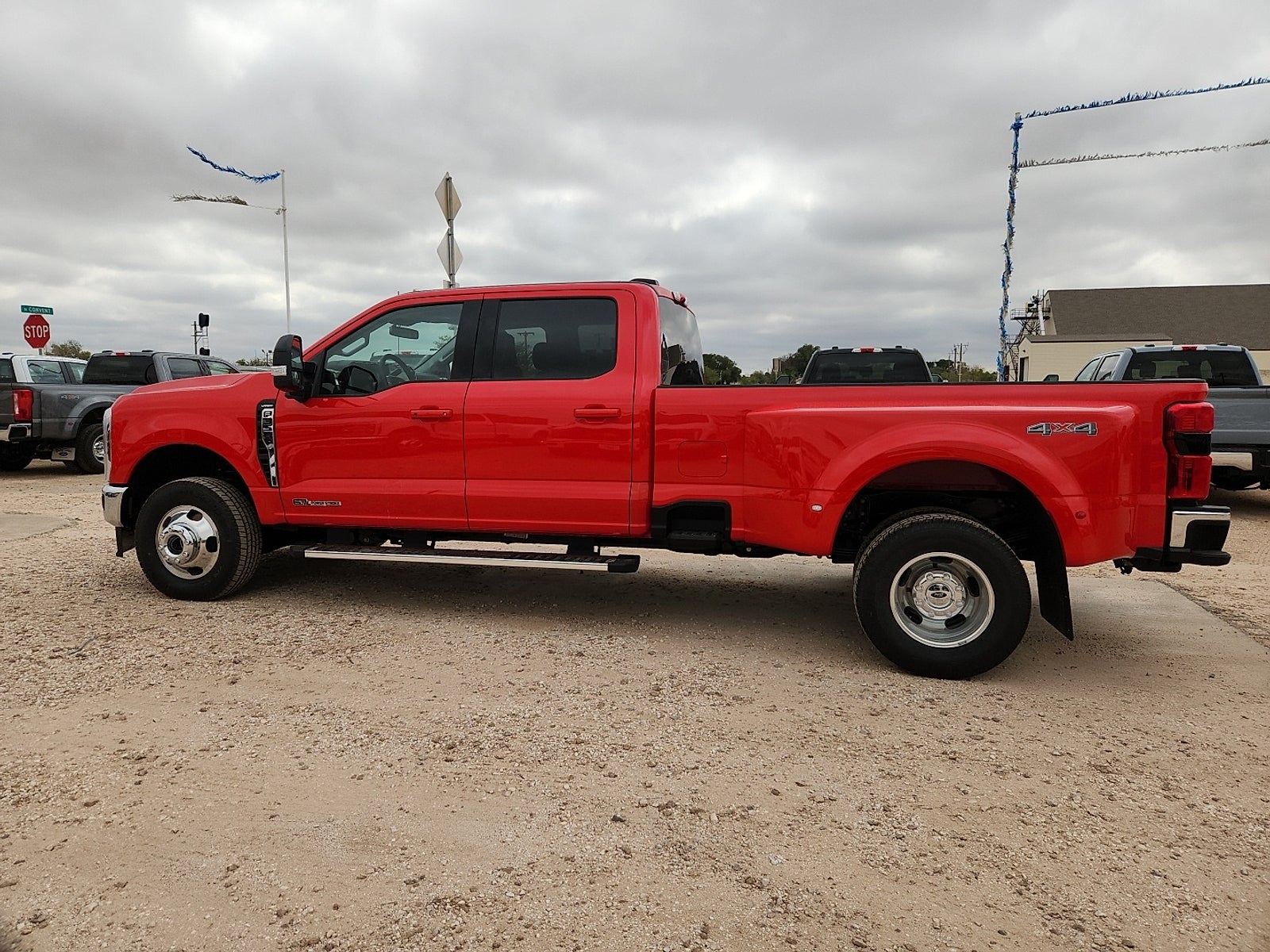 2026 Ford F-350SD Lariat