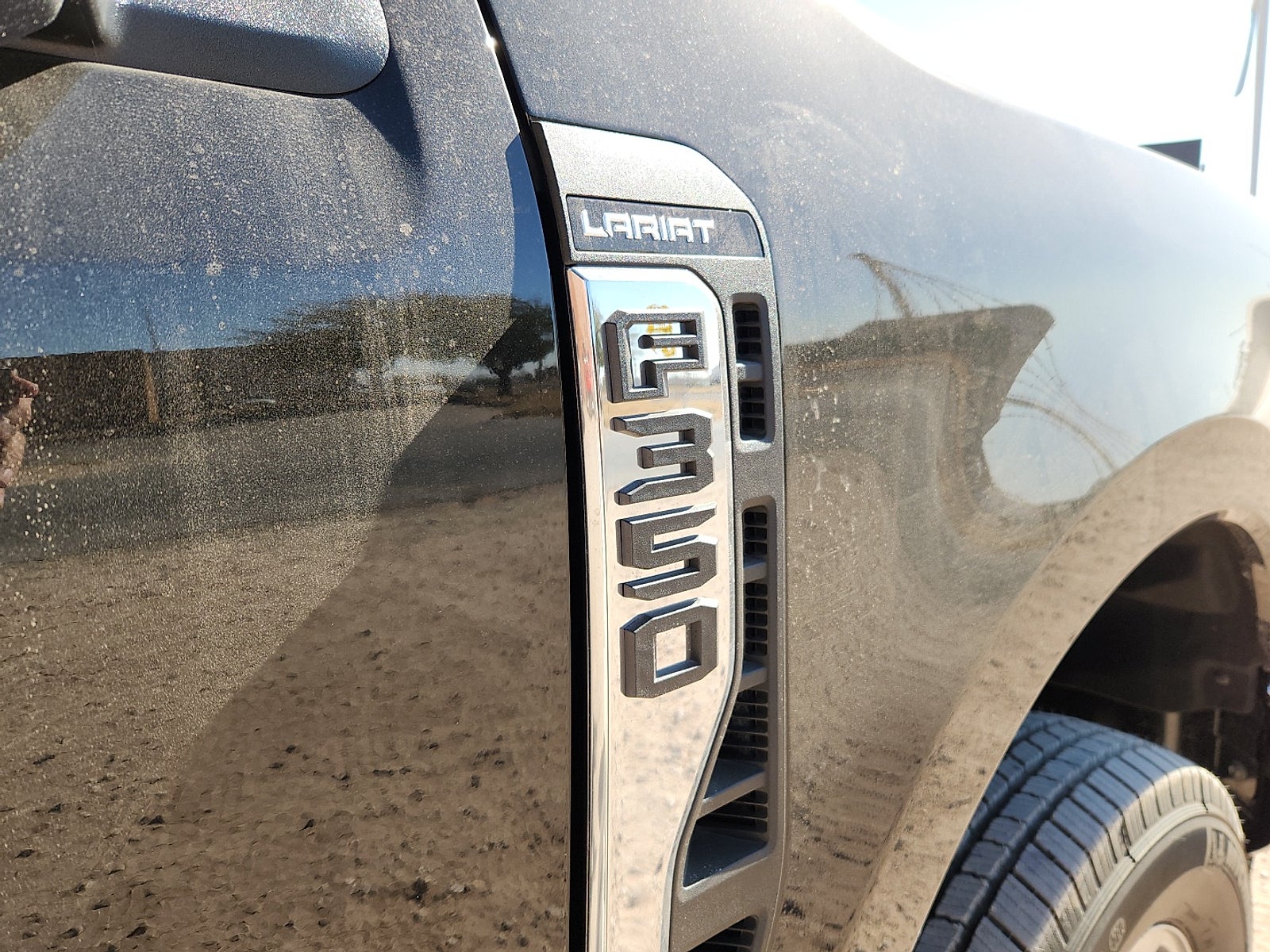 2026 Ford F-350SD Lariat