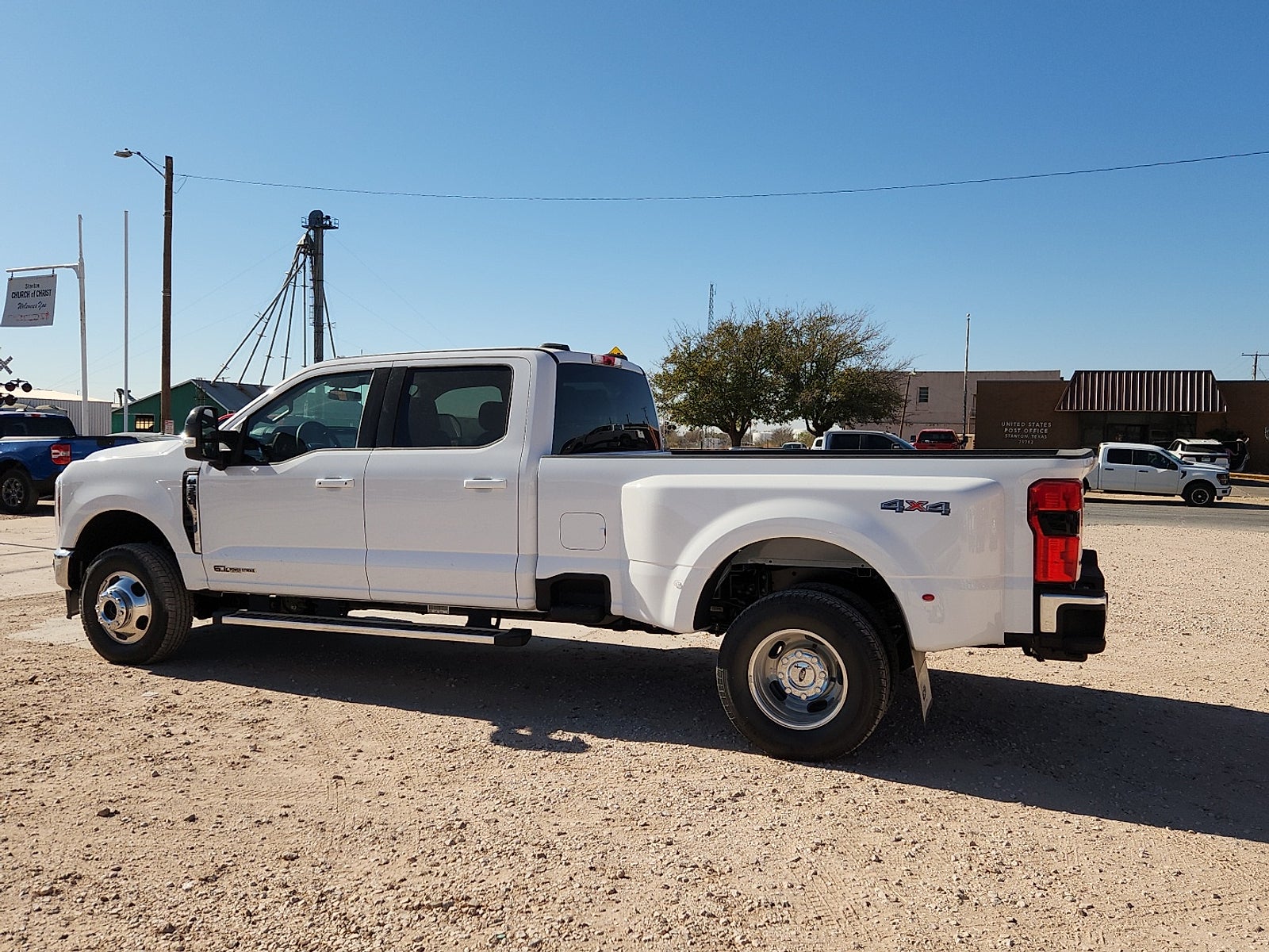2026 Ford F-350SD Lariat