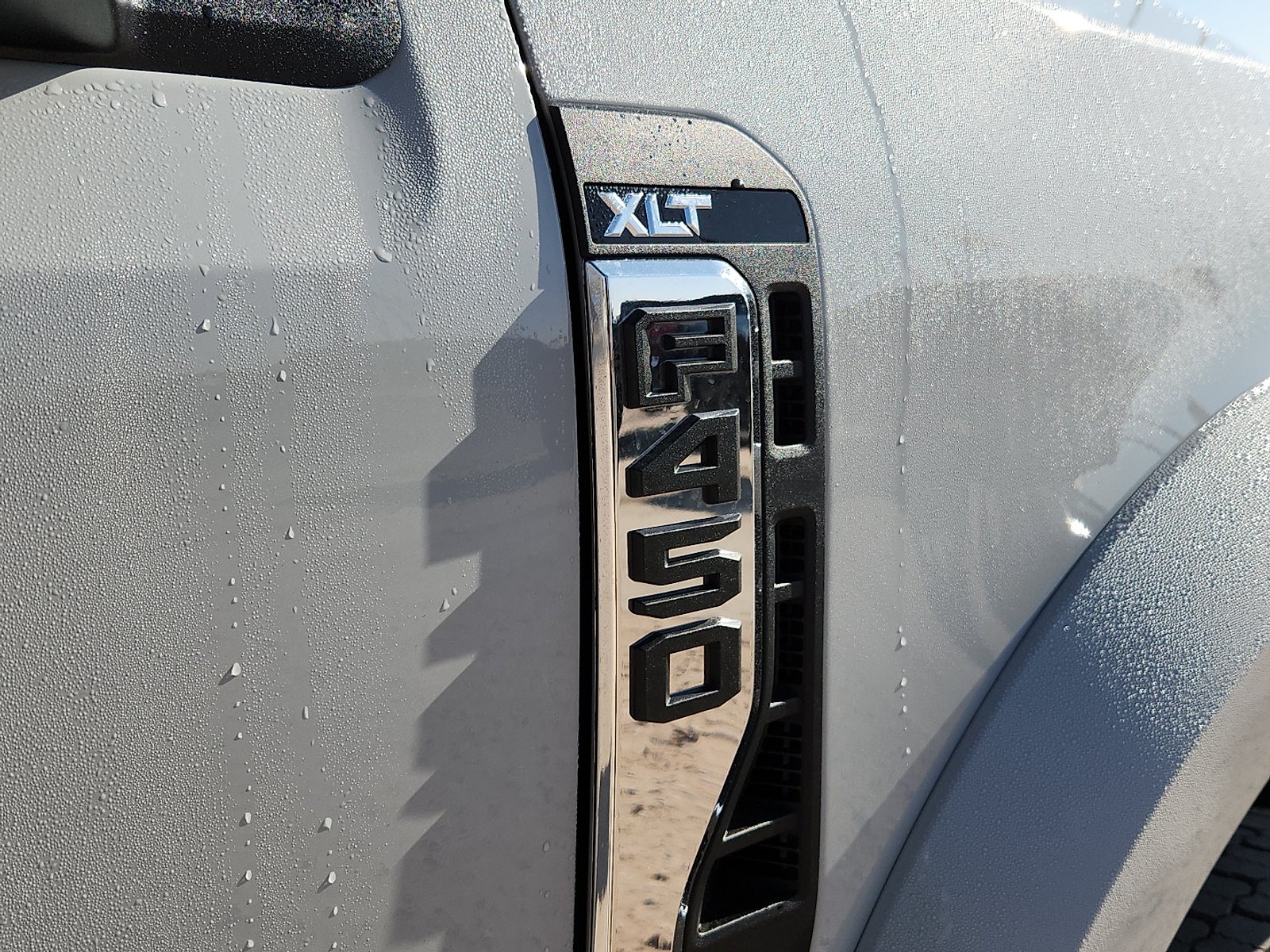 2026 Ford F-450SD XLT