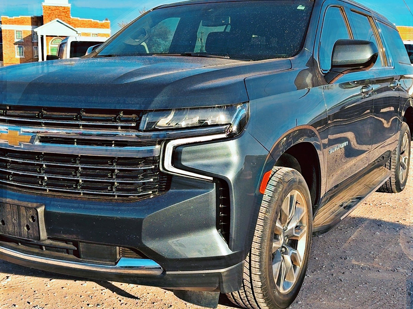 2021 Chevrolet Suburban 2WD LT