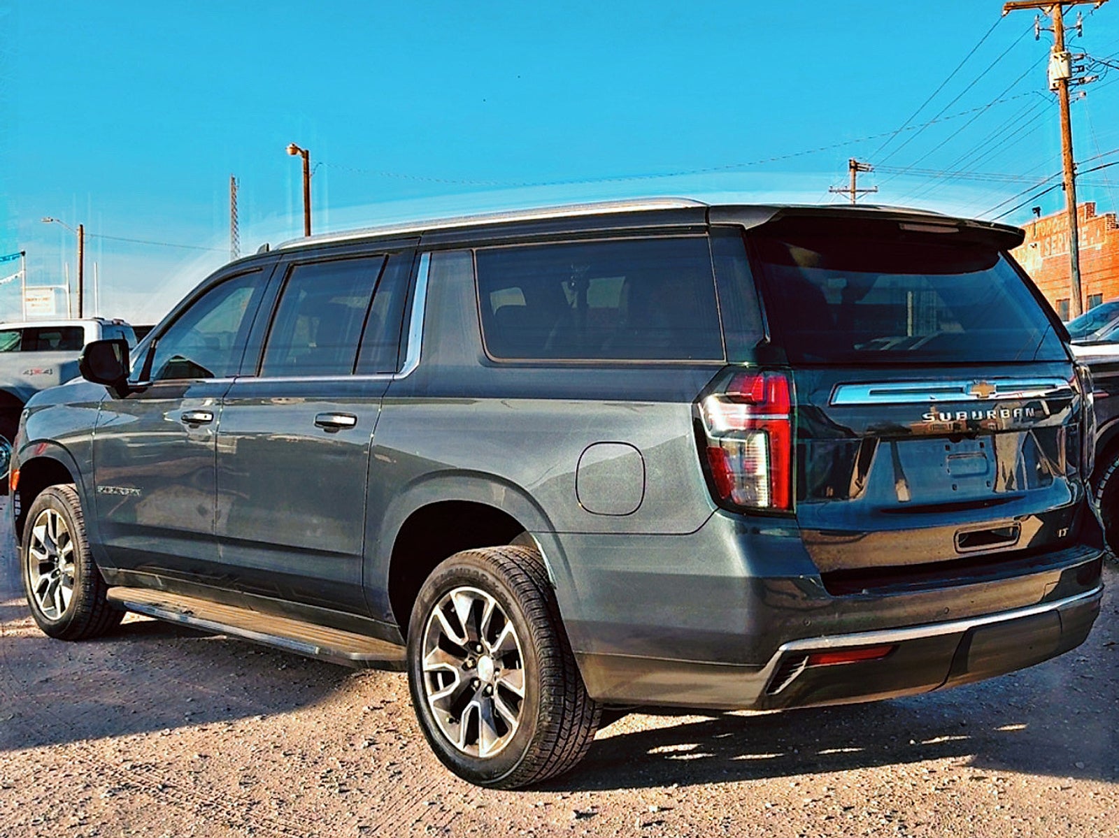 2021 Chevrolet Suburban 2WD LT